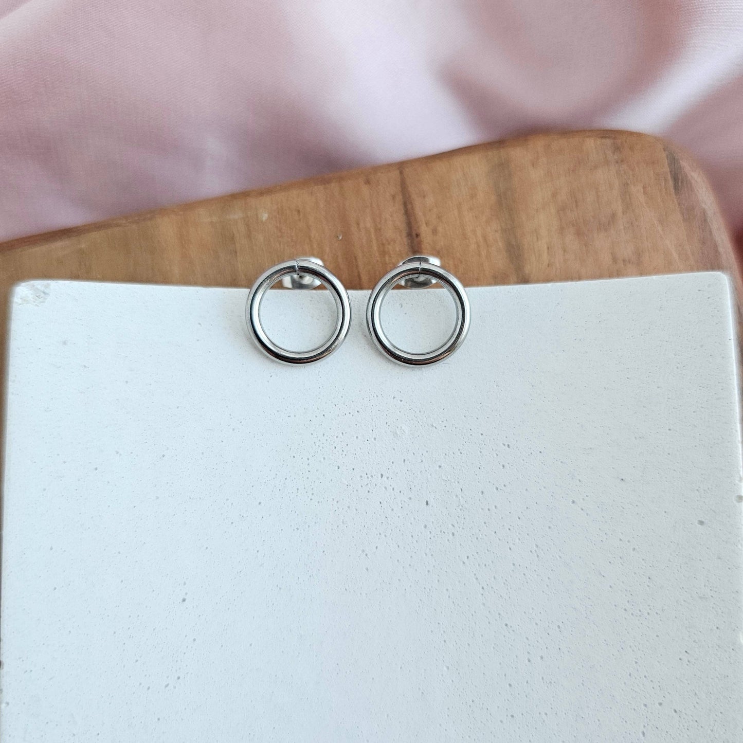 Luxe Silver Medium Oriana Studs