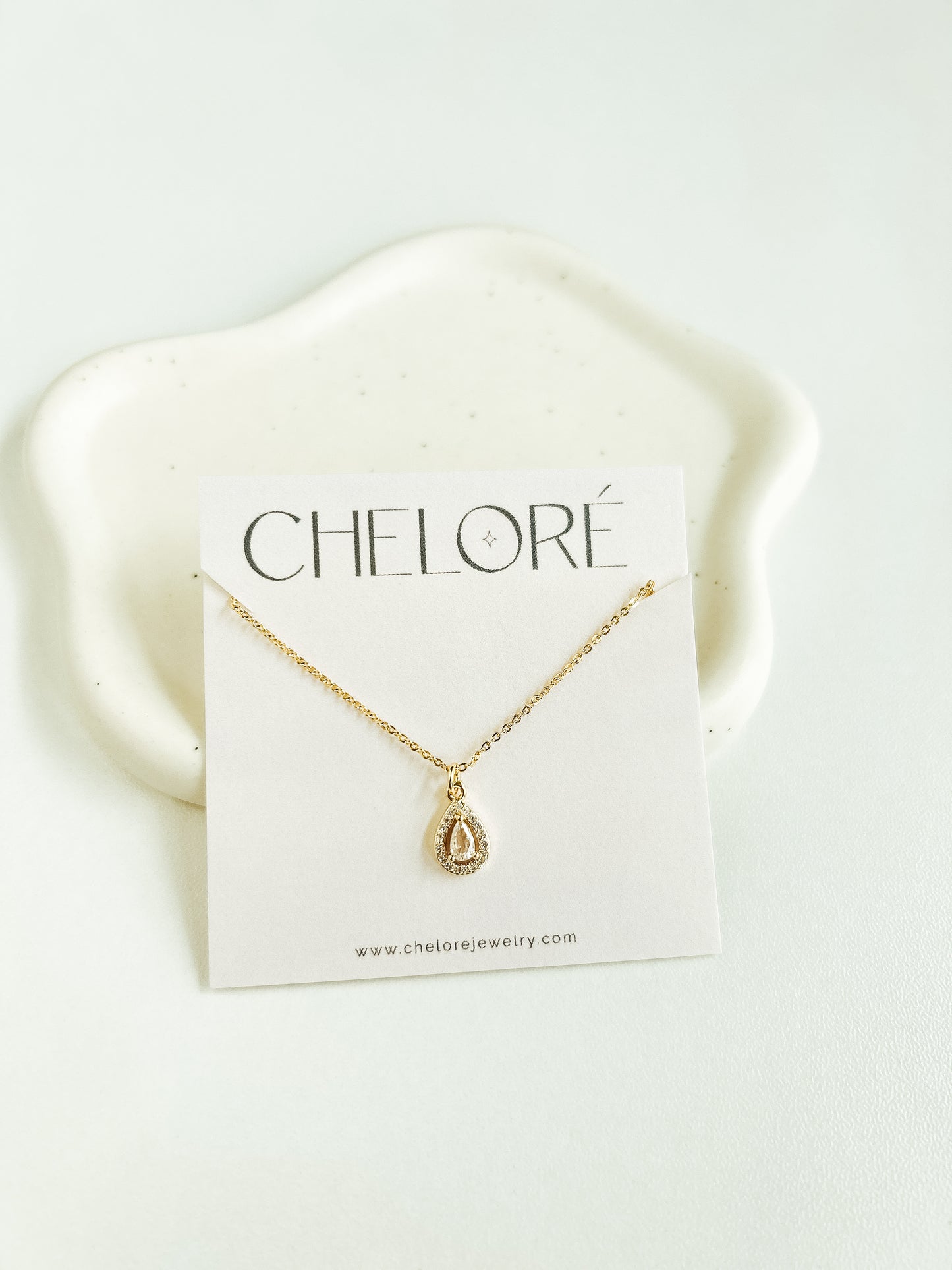 Cheloré Gold Drop Necklace
