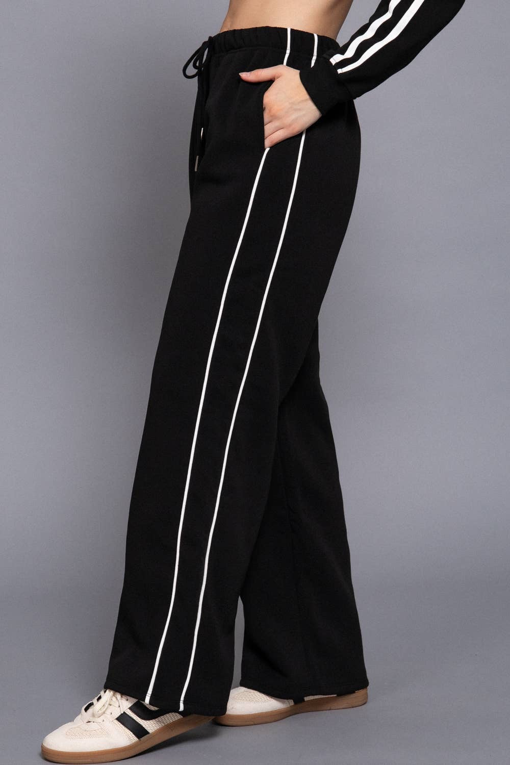 Black Contrast Line Detail Sweatpants