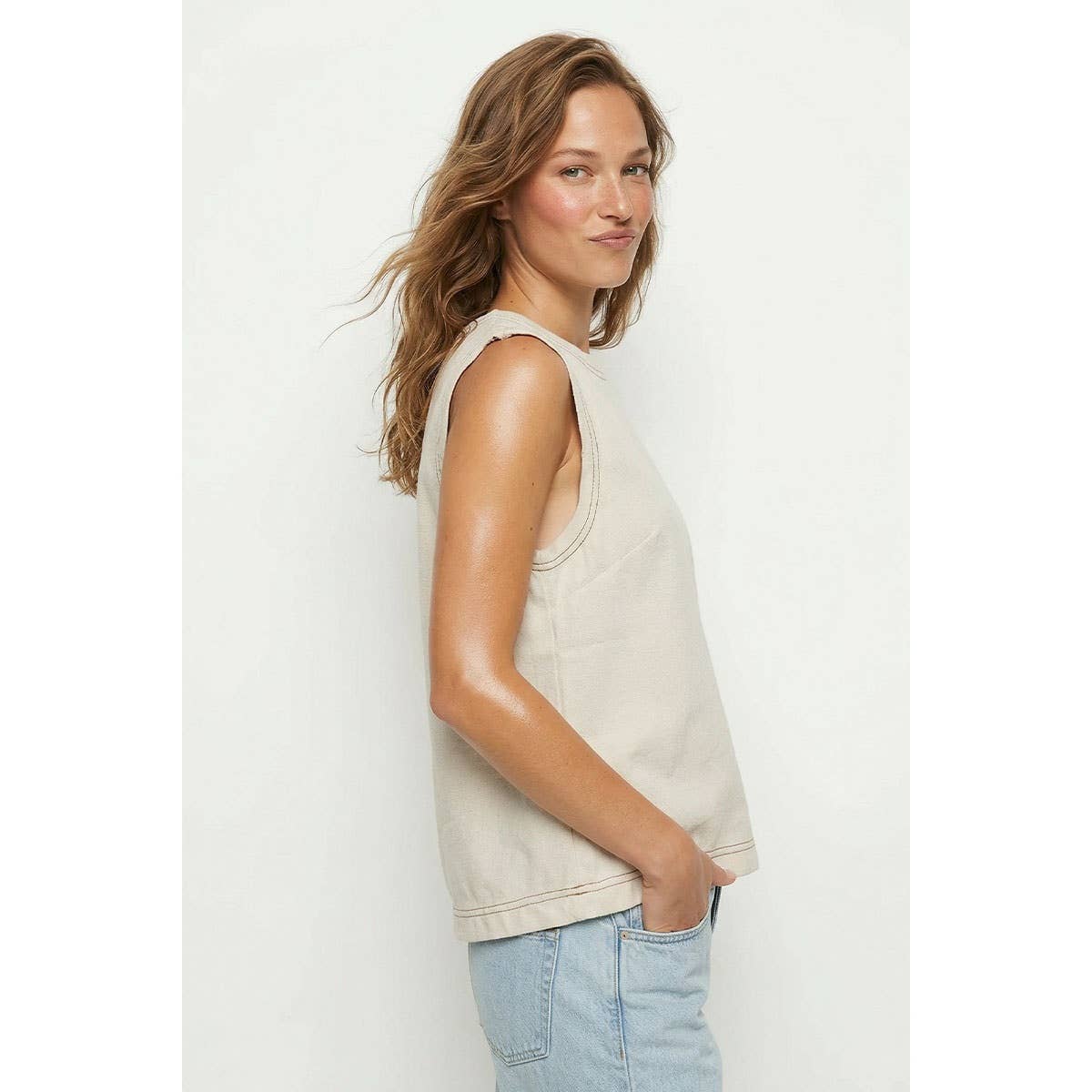 Round Neck Garment Wash Sleeveless Top
