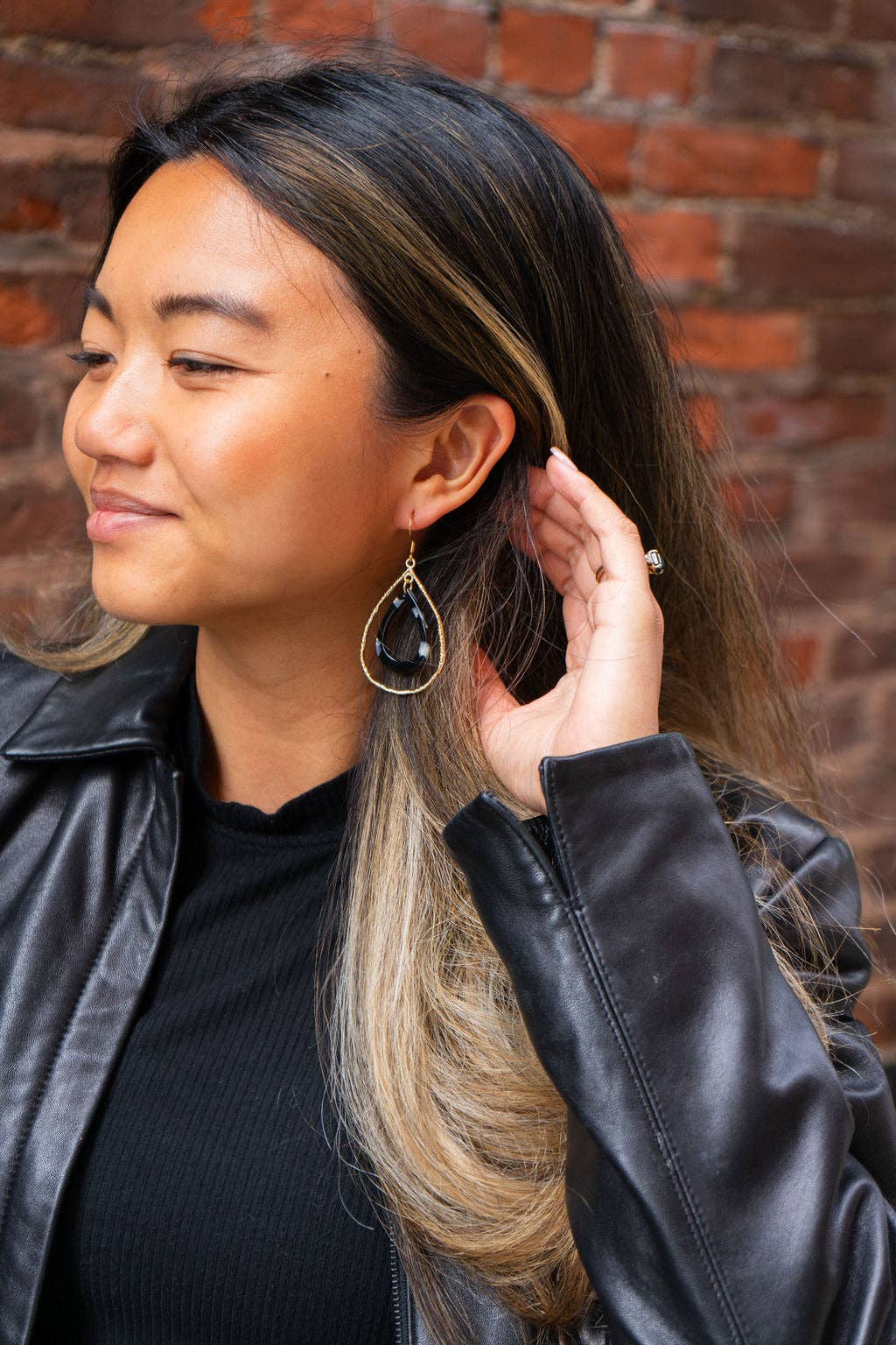 Onyx Black Savannah Earrings