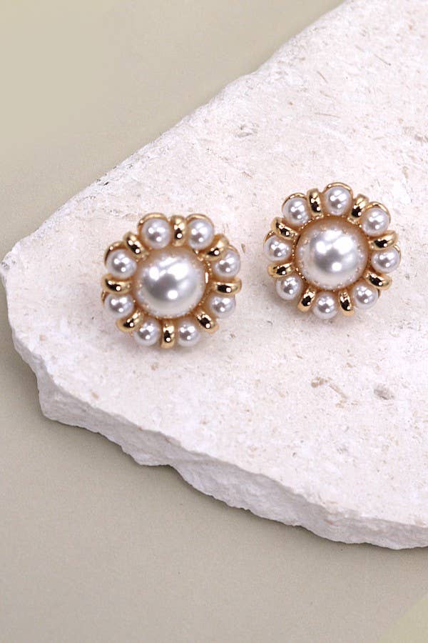 ROUND FLOWER PEARL STUD POST EARRINGS