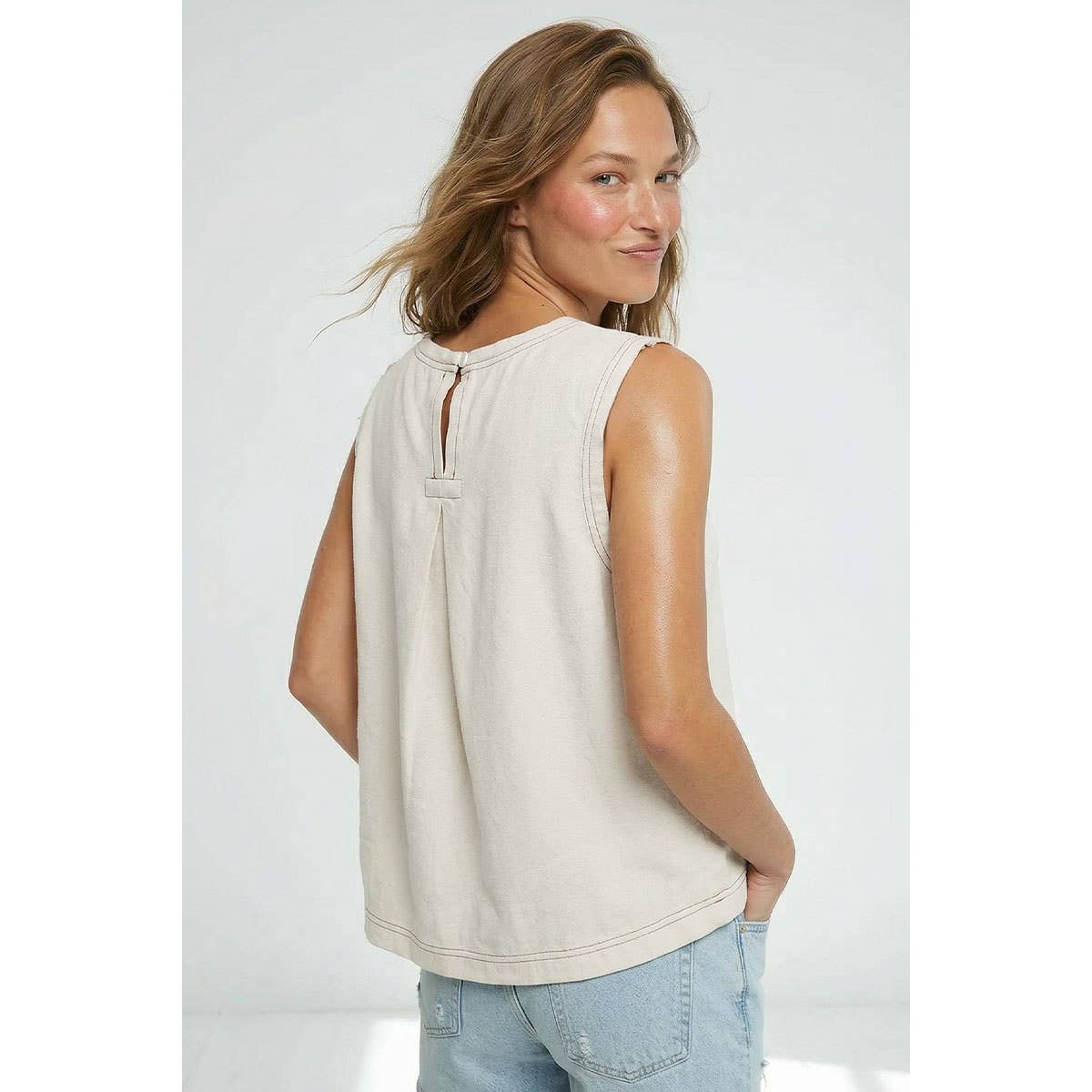 Round Neck Garment Wash Sleeveless Top