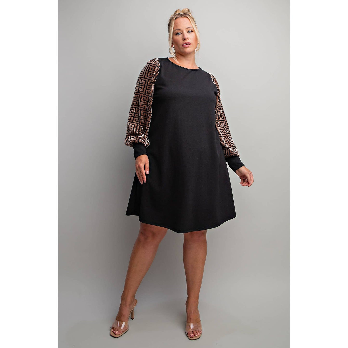 PLUS SIZE SHIFT DRESS WITH BURNOUT LONG SLEEVES