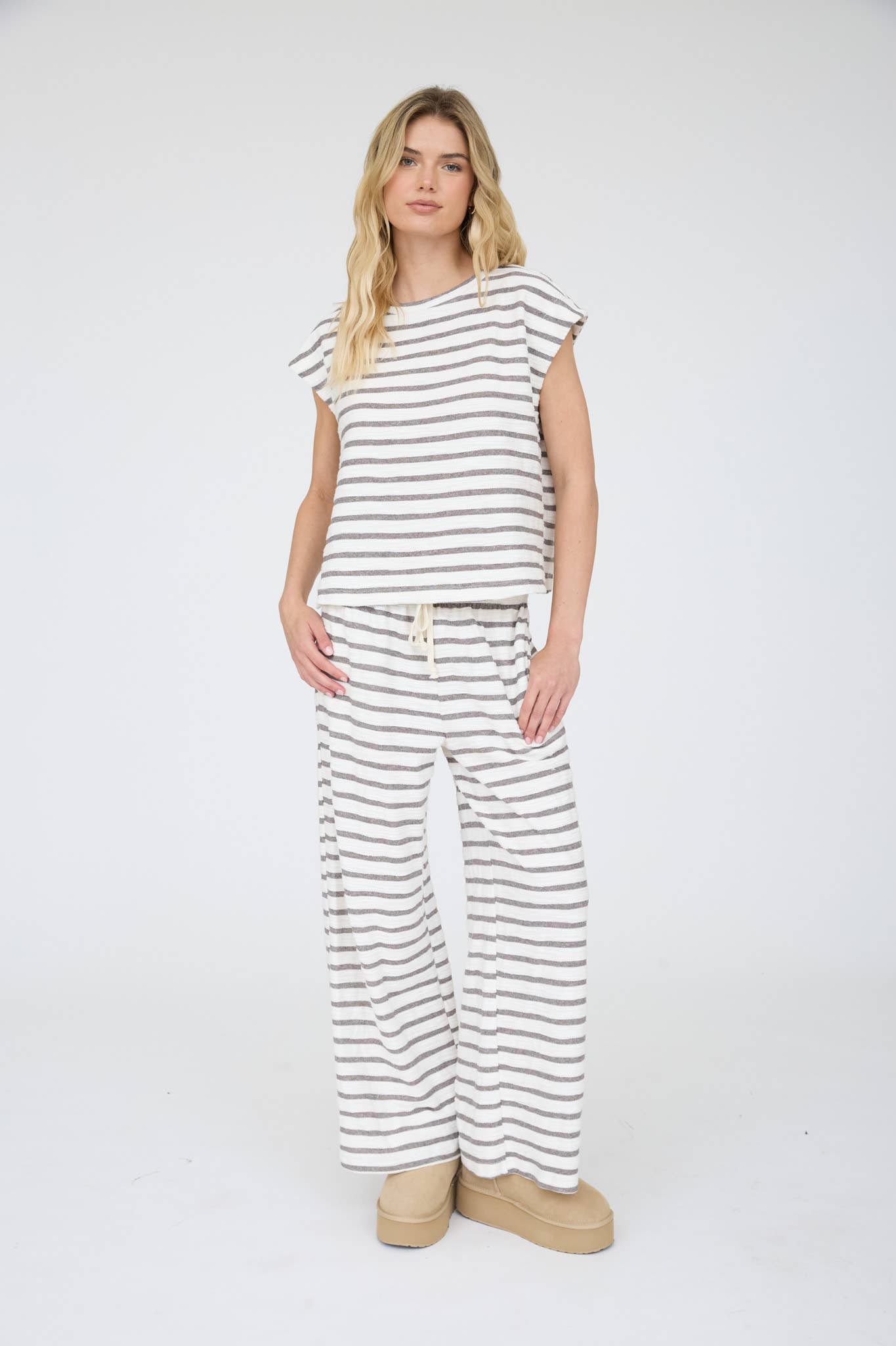 STRIPE DRAWSTRING WIDE LEG KNIT LOUNGE PANTS