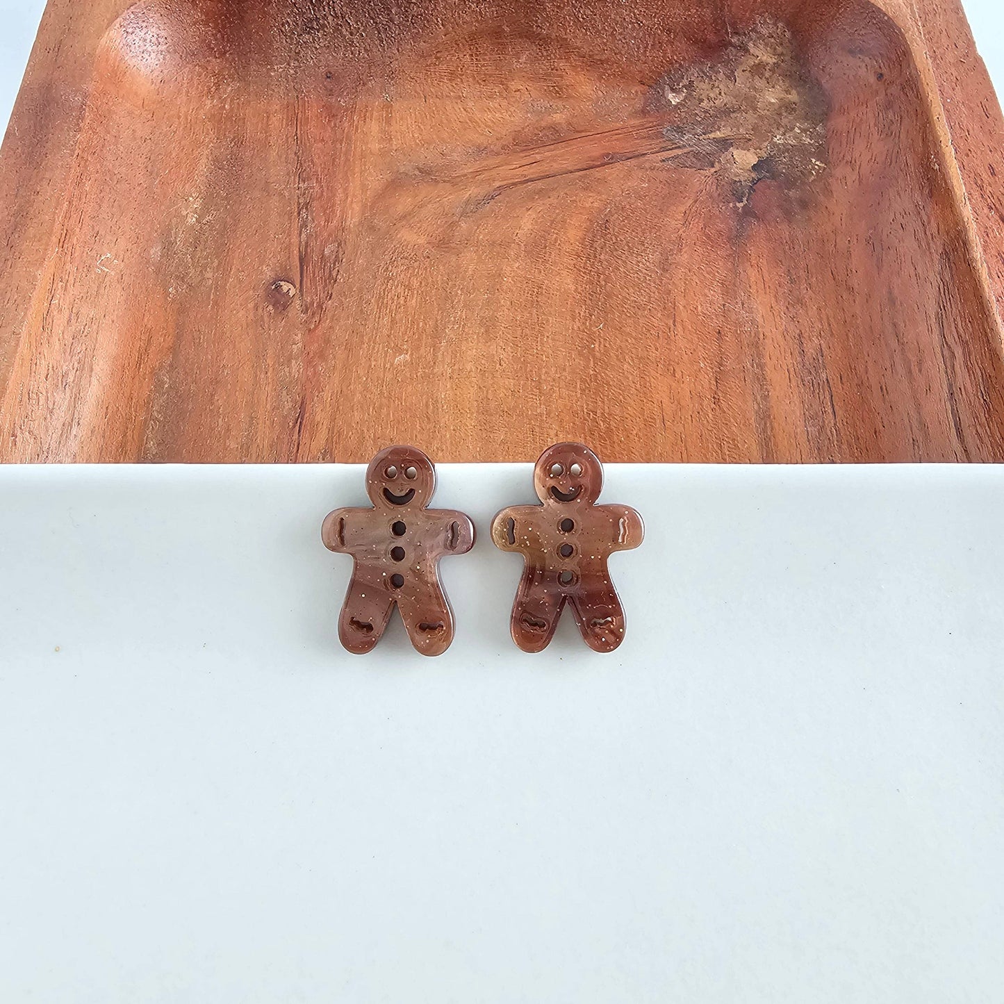 Gingerbread Shimmer Studs