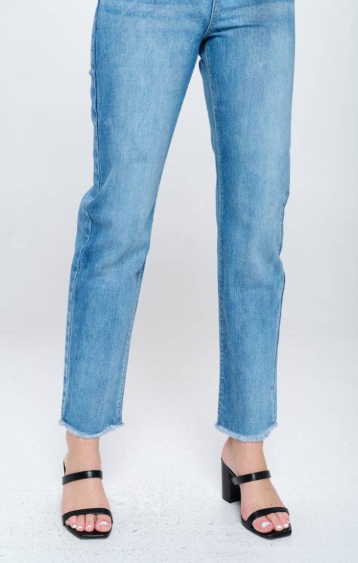 HIGH WAISTED FRAYED HEM CROPPED STRAIGHT JEANS