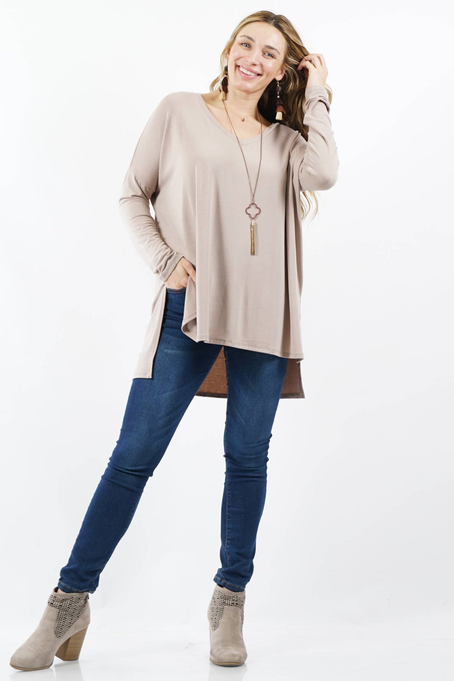 PLUS SIZE DOLMAN SLEEVE V-NECK SIDE SLIT HI-LOW HEM TOP